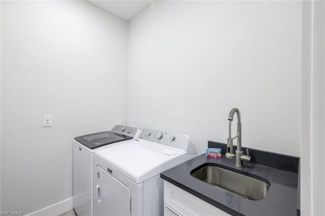 1510 NW 4th ST, Cape Coral, FL 33993