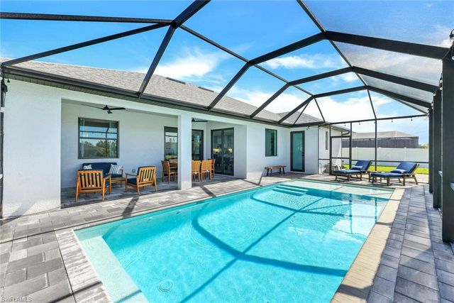 1510 NW 4th ST, Cape Coral, FL 33993