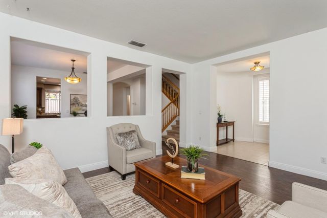 1740 Langholm Way, Folsom, CA 95630