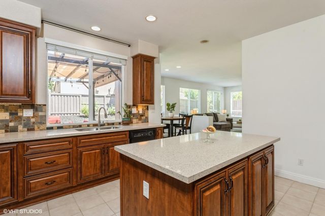 1740 Langholm Way, Folsom, CA 95630