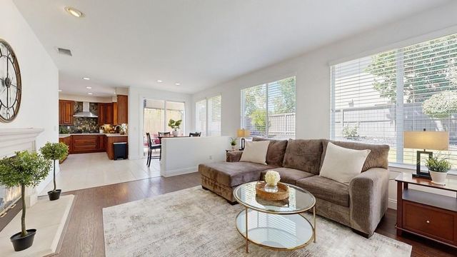 1740 Langholm Way, Folsom, CA 95630