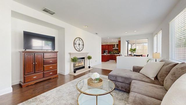 1740 Langholm Way, Folsom, CA 95630