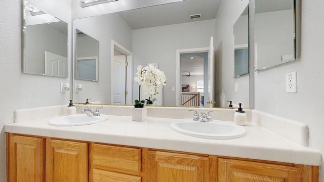 1740 Langholm Way, Folsom, CA 95630