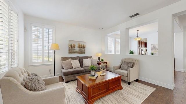 1740 Langholm Way, Folsom, CA 95630