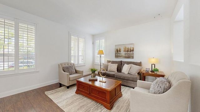 1740 Langholm Way, Folsom, CA 95630