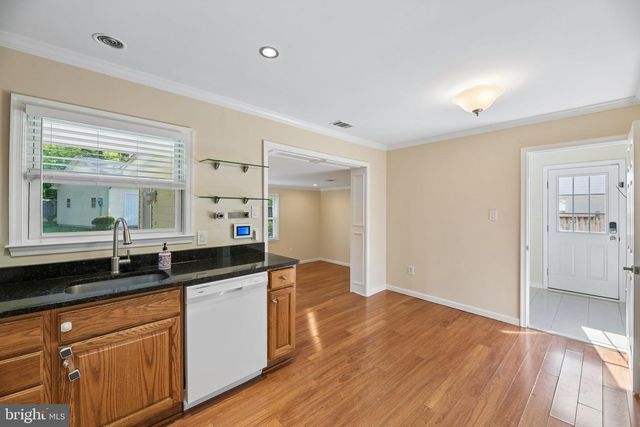 3304 PIPER LN, Alexandria, VA 22306