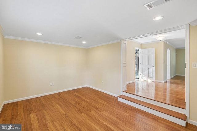 3304 PIPER LN, Alexandria, VA 22306
