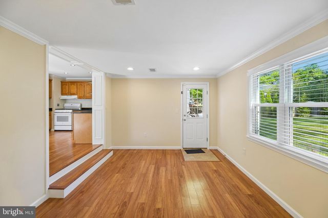 3304 PIPER LN, Alexandria, VA 22306