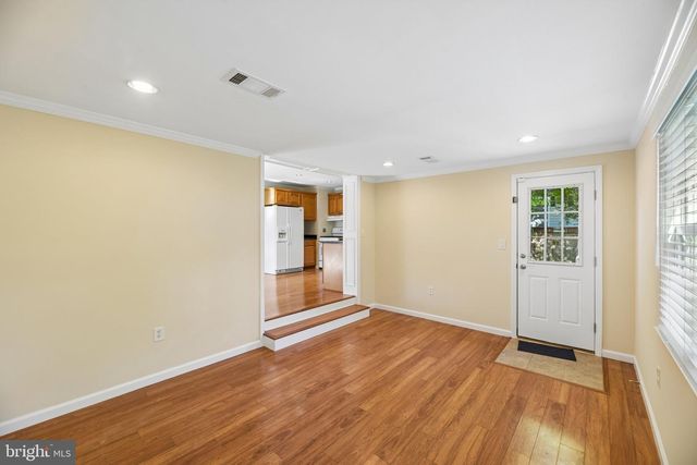 3304 PIPER LN, Alexandria, VA 22306