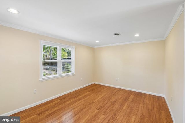 3304 PIPER LN, Alexandria, VA 22306