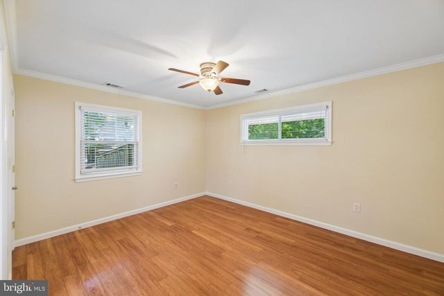 3304 PIPER LN, Alexandria, VA 22306