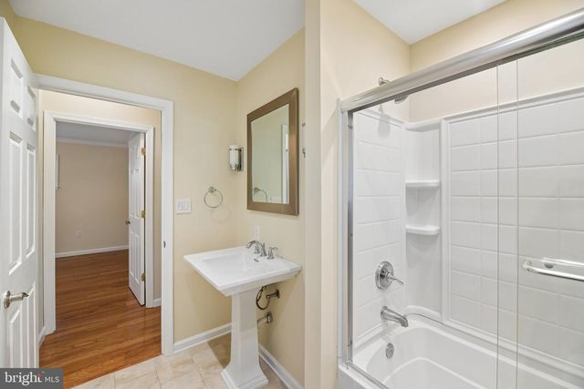 3304 PIPER LN, Alexandria, VA 22306