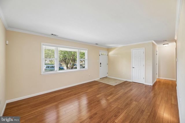 3304 PIPER LN, Alexandria, VA 22306