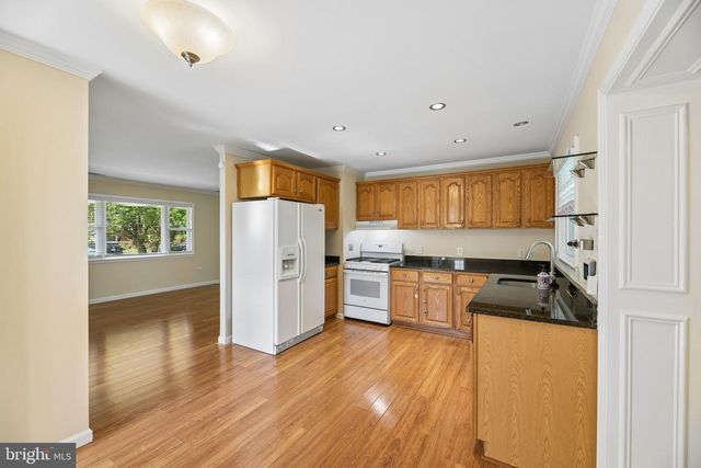 3304 PIPER LN, Alexandria, VA 22306