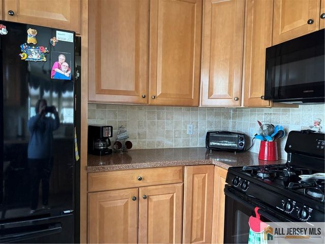 1113 Cedar Village Boulevard, East Brunswick, NJ 08816