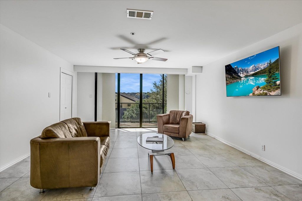 40 N Interstate 35 3B3, Austin, TX 78701