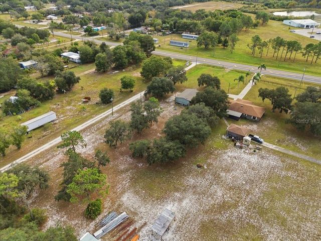 1020 98 W, Frostproof, FL 33843