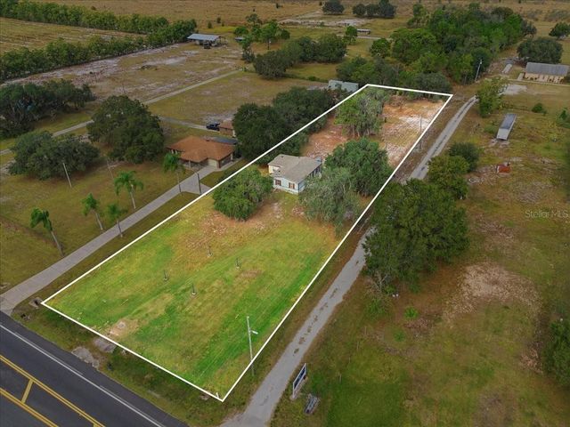 1020 98 W, Frostproof, FL 33843
