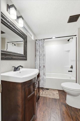 1020 98 W, Frostproof, FL 33843