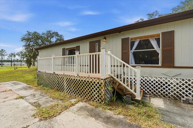 1020 98 W, Frostproof, FL 33843