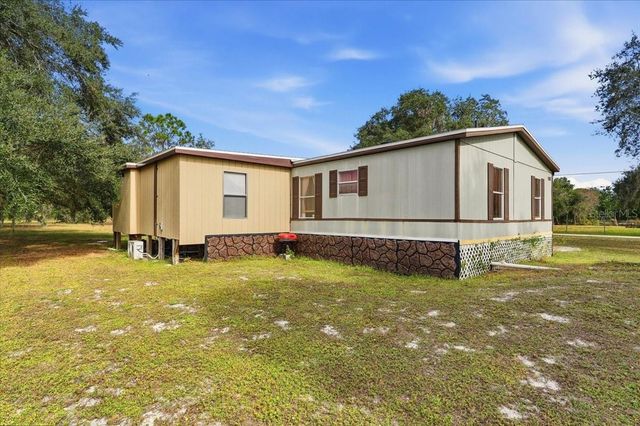 1020 98 W, Frostproof, FL 33843