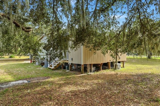 1020 98 W, Frostproof, FL 33843