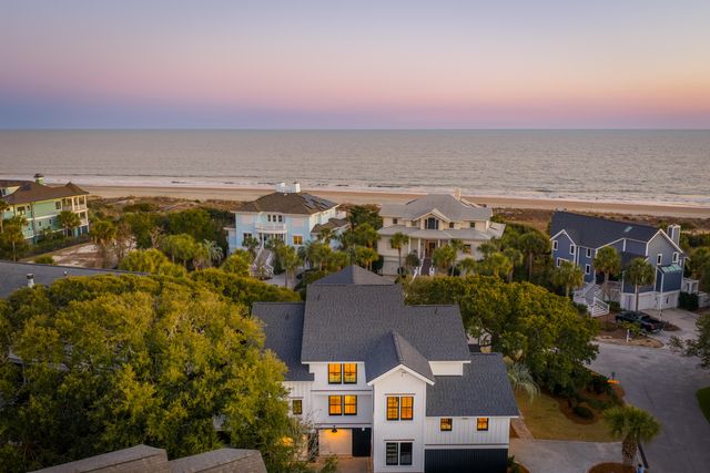 13 56th Avenue, Isle Of Palms, SC 29451