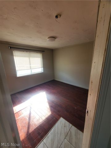 32700 Pettibone Road, Solon, OH 44139