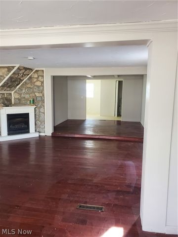 32700 Pettibone Road, Solon, OH 44139