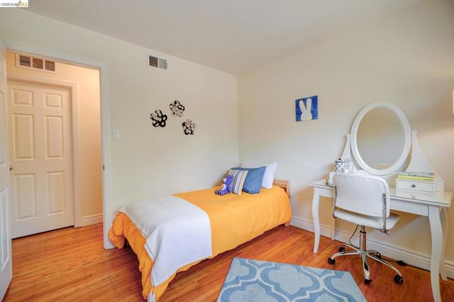 4709 Santa Rita Rd, Richmond, CA 94803