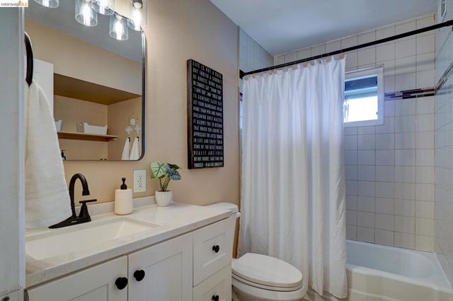 4709 Santa Rita Rd, Richmond, CA 94803