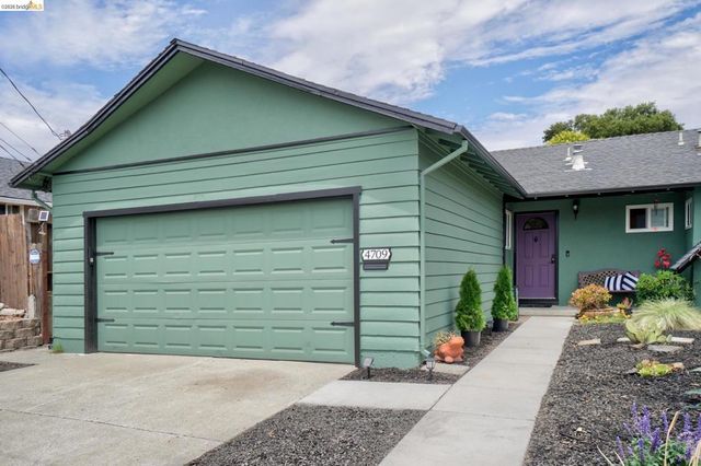 4709 Santa Rita Rd, Richmond, CA 94803