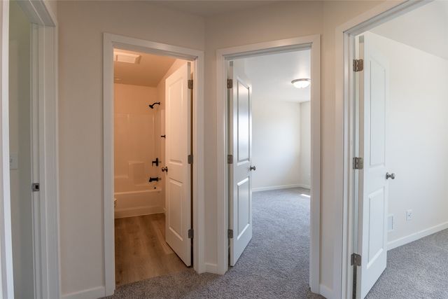 211 5th Street C, Coralville, IA 52241