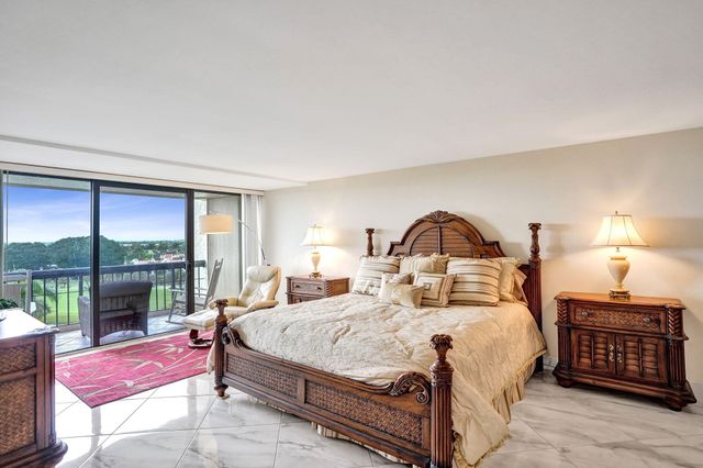 1900 CONSULATE Place 604, West Palm Beach, FL 33401