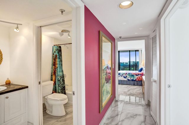 1900 CONSULATE Place 604, West Palm Beach, FL 33401