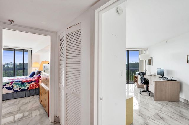 1900 CONSULATE Place 604, West Palm Beach, FL 33401