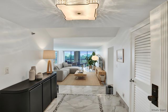 1900 CONSULATE Place 604, West Palm Beach, FL 33401