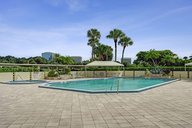 1900 CONSULATE Place 604, West Palm Beach, FL 33401