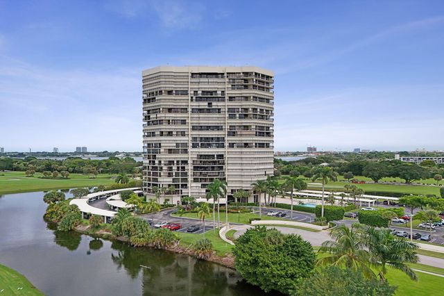 1900 CONSULATE Place 604, West Palm Beach, FL 33401