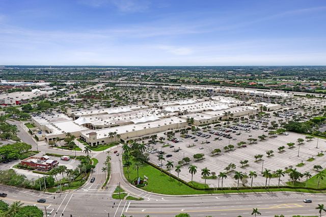 1900 CONSULATE Place 604, West Palm Beach, FL 33401