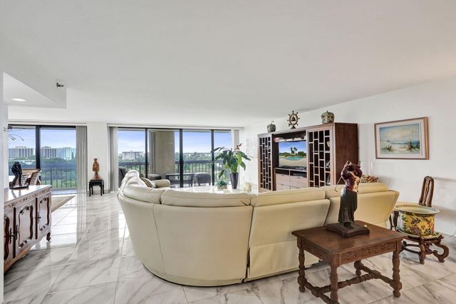 1900 CONSULATE Place 604, West Palm Beach, FL 33401