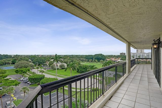 1900 CONSULATE Place 604, West Palm Beach, FL 33401