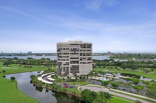1900 CONSULATE Place 604, West Palm Beach, FL 33401