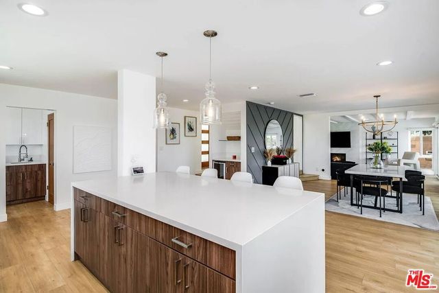 6426 Ellenview Avenue, West Hills, CA 91307