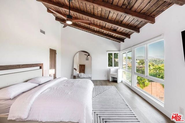 6426 Ellenview Avenue, West Hills, CA 91307