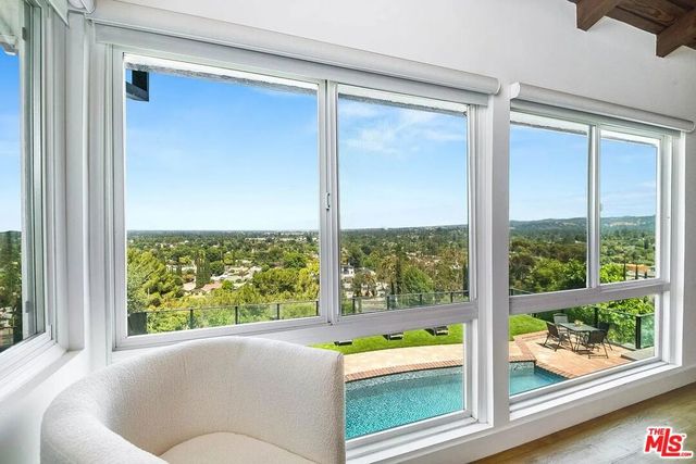 6426 Ellenview Avenue, West Hills, CA 91307