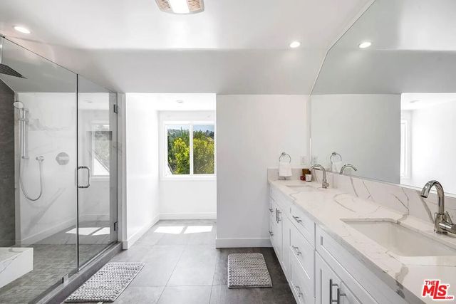 6426 Ellenview Avenue, West Hills, CA 91307
