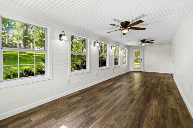 51 Rustling Oaks Street, Coldspring, TX 77331
