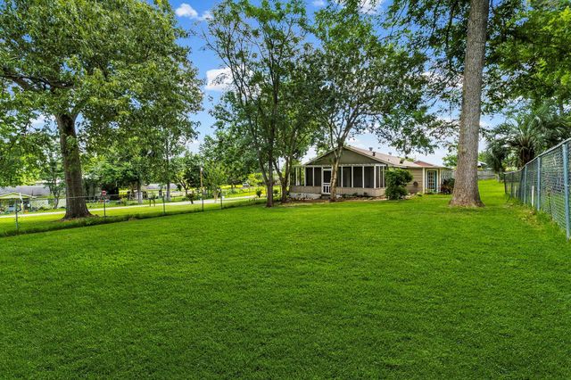 51 Rustling Oaks Street, Coldspring, TX 77331