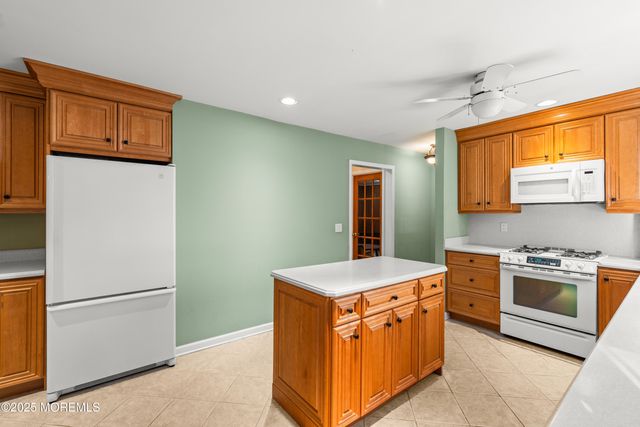 4 Brookside Drive, Colts Neck, NJ 07722